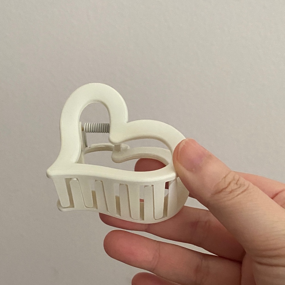 Heart-Shaped Hair Clip